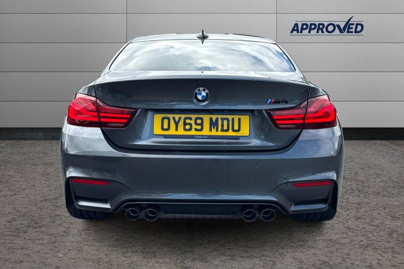2019 BMW M4