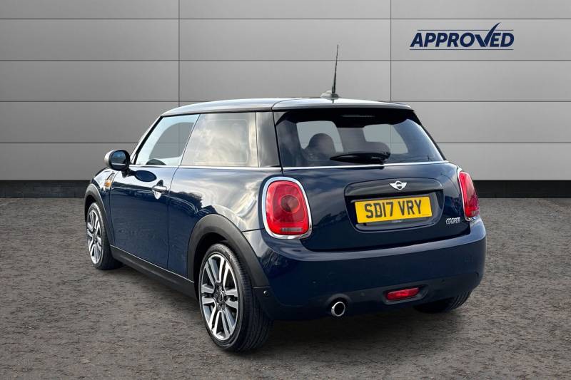 2017 MINI Hatch