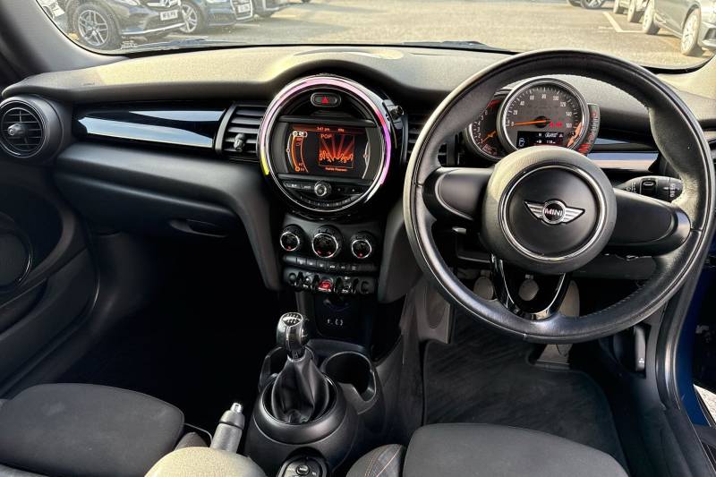 2017 MINI Hatch