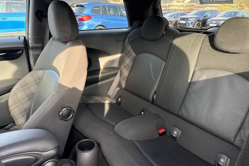 2017 MINI Hatch