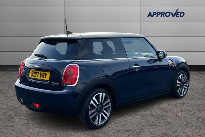 2017 MINI Hatch