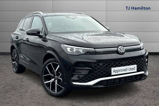 Volkswagen Tiguan 2.0 TDI R-Line 5dr DSG Estate Diesel BLACK