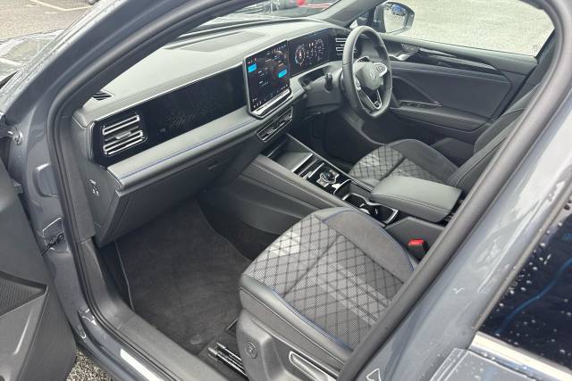 2025 Volkswagen Tiguan 2.0 TDI R-Line 5dr DSG