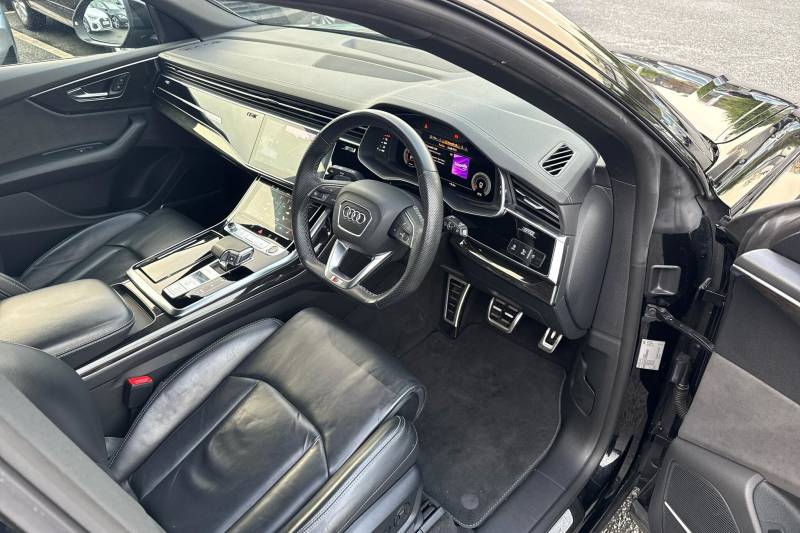 2023 Audi Q8