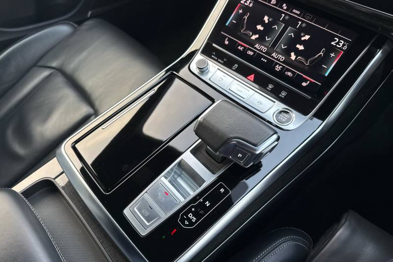 2023 Audi Q8