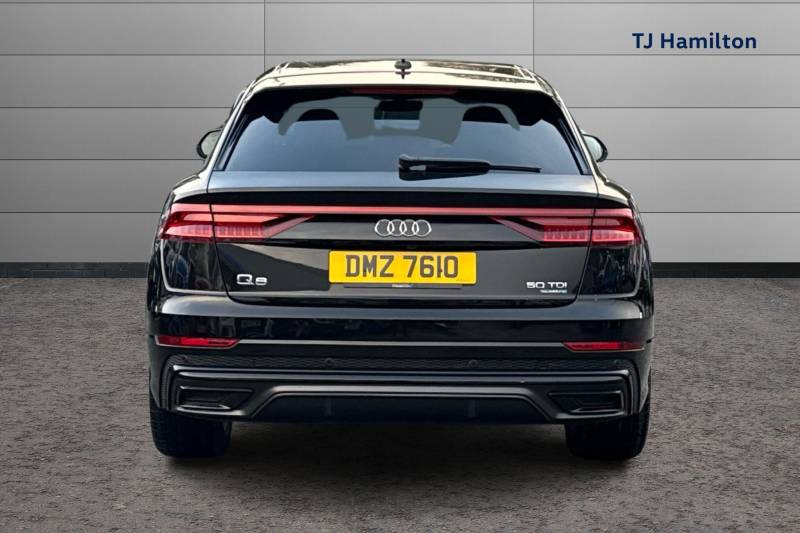 2023 Audi Q8