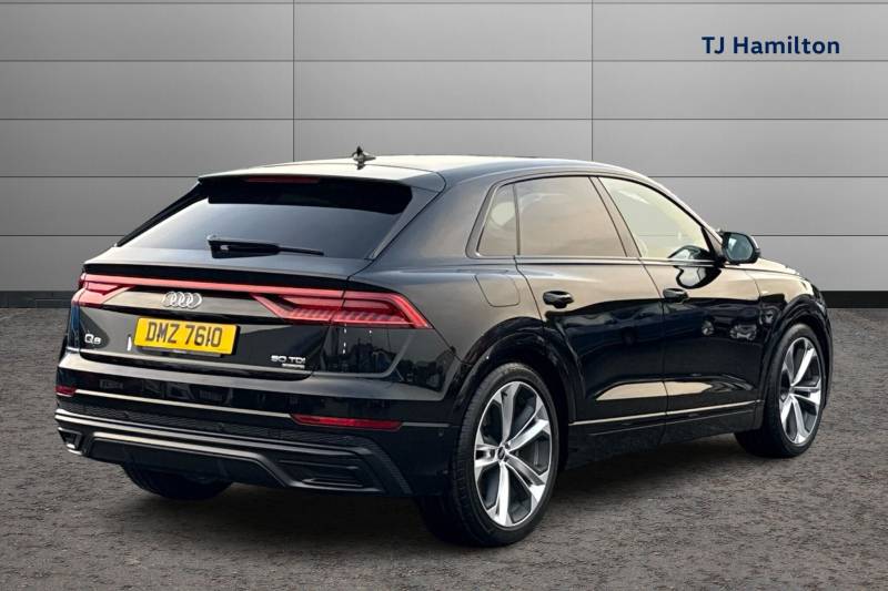 2023 Audi Q8
