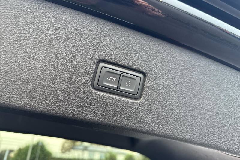 2023 Audi Q8