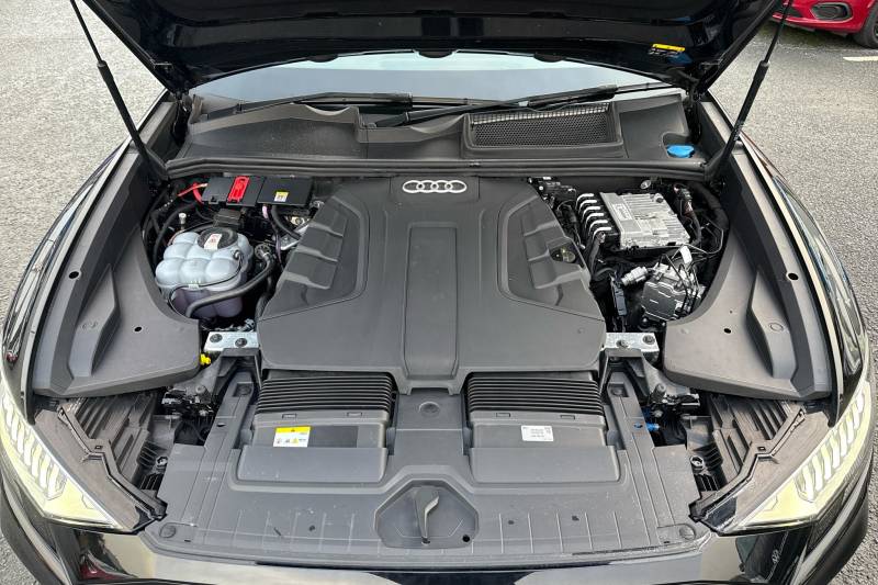 2023 Audi Q8