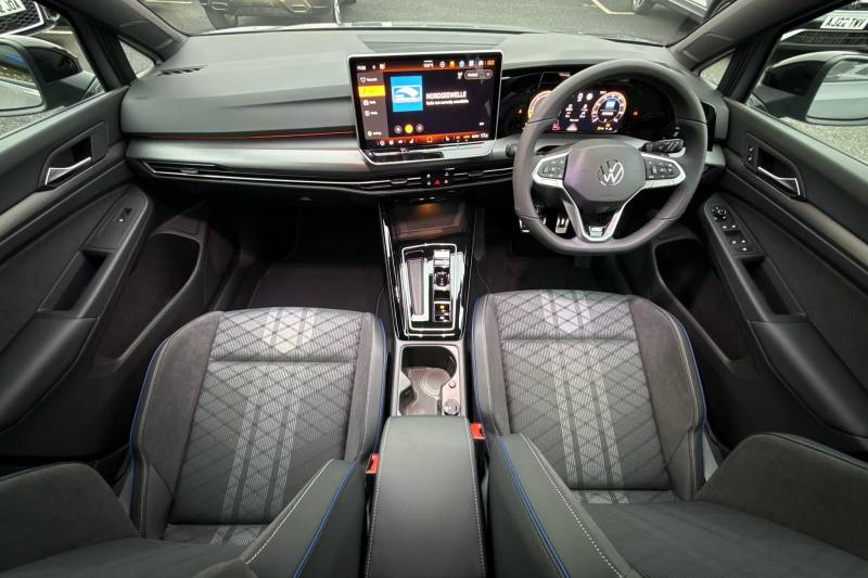 2025 Volkswagen Golf