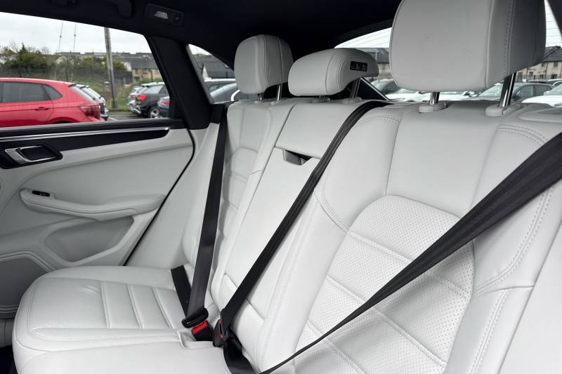2024 Porsche Macan