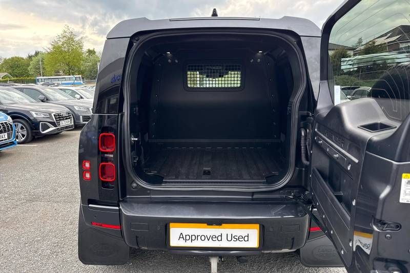 2024 Land Rover Defender 90