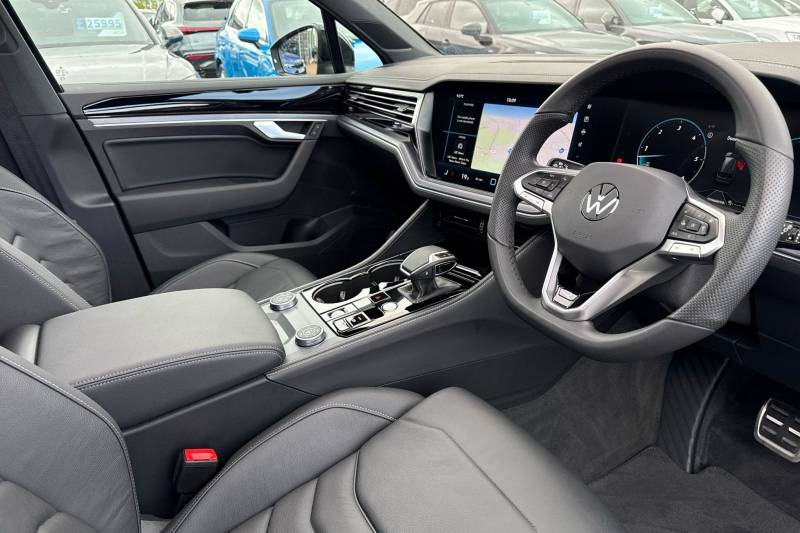 2025 Volkswagen Touareg