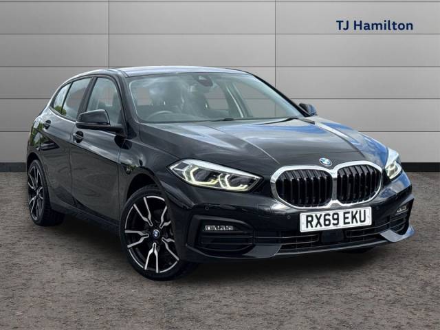 BMW 1 Series 1.5 116d SE 5dr Hatchback Diesel BLACK