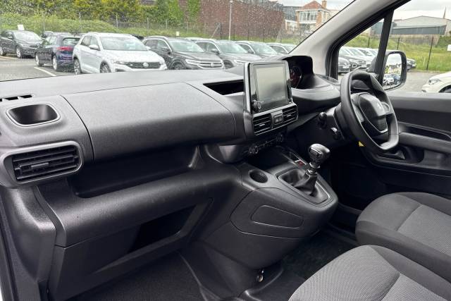 2023 Peugeot Partner 1000 1.5 BlueHDi 100 Professional Premium + Van