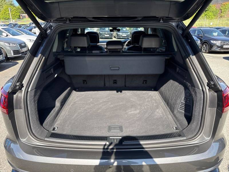 2026 Volkswagen Touareg