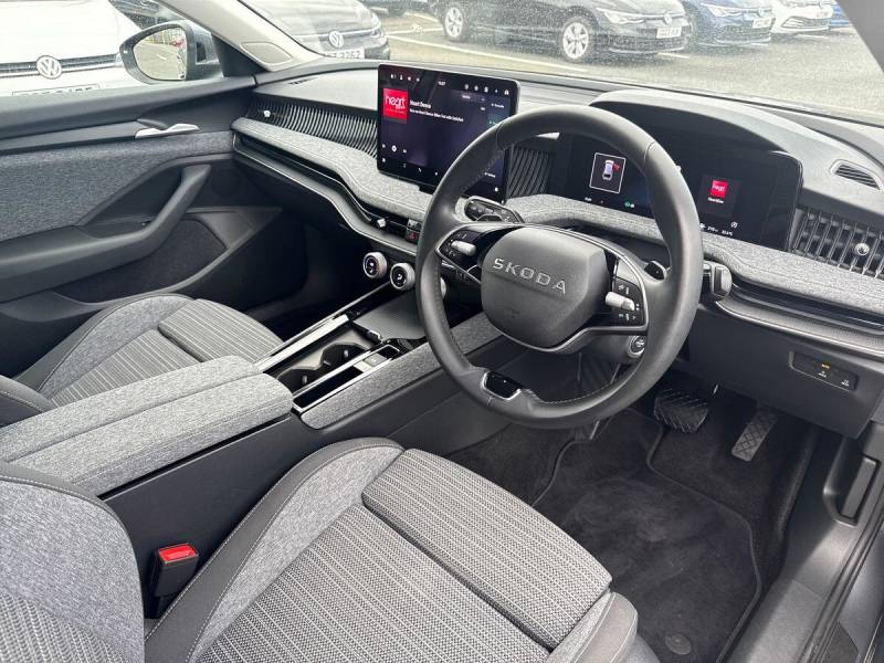 2025 ŠKODA Superb