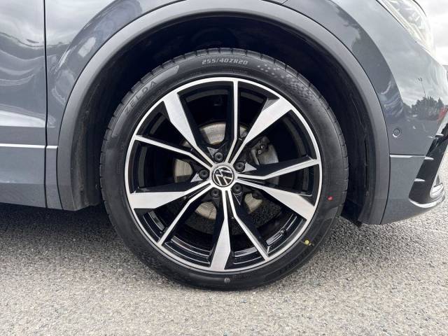 2021 Volkswagen Tiguan 2.0 TDI 4Motion R-Line 5dr DSG
