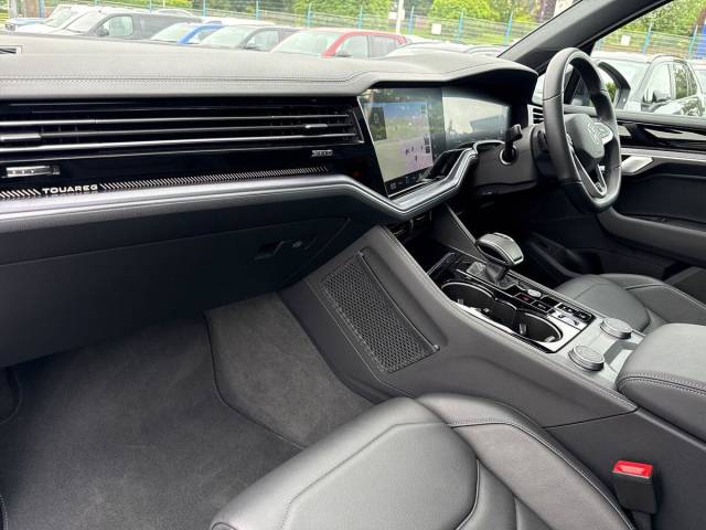 2026 Volkswagen Touareg 3.0 TDI V6 Black Edition SUV 5dr Diesel Tiptronic 4Motion Euro 6 (s/s) (286 ps)