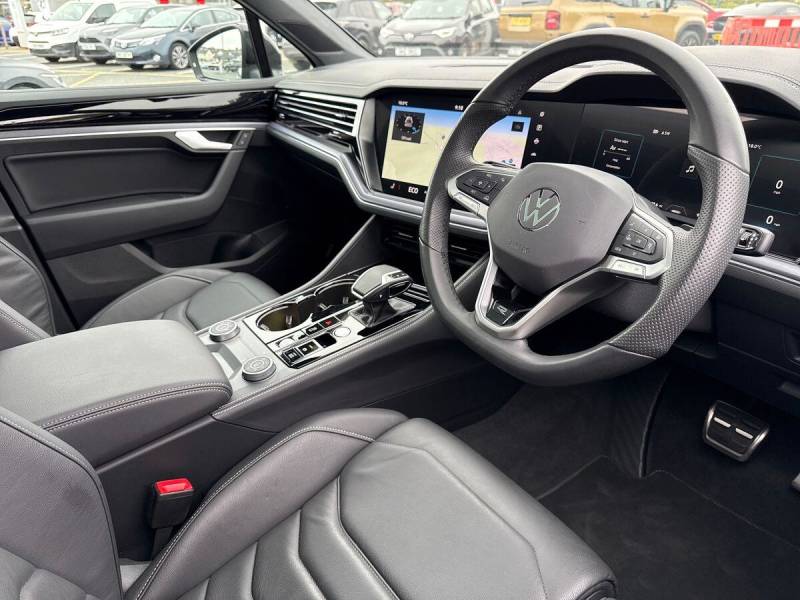 2026 Volkswagen Touareg