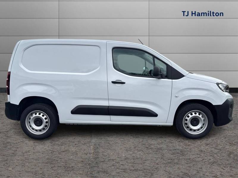 2025 Peugeot Partner