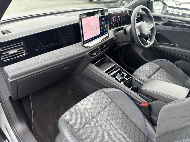 2026 Volkswagen Tiguan 2.0 TDI R-Line SUV 5dr Diesel DSG Euro 6 (s/s) (150 ps)