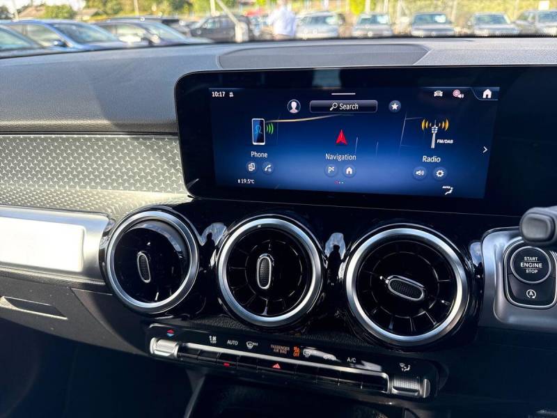 2025 Mercedes Benz GLB
