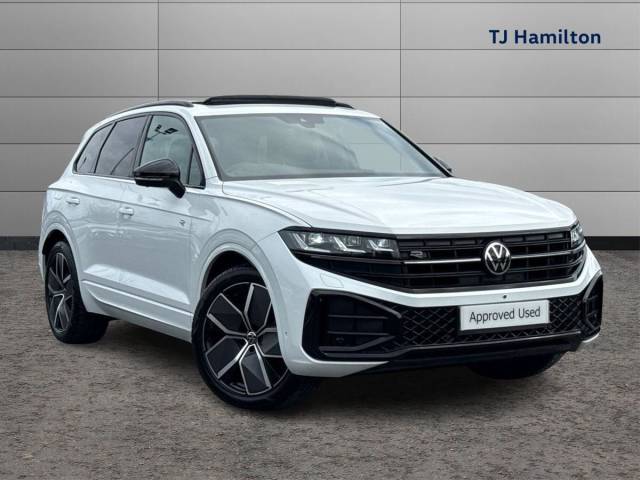 Volkswagen Touareg 3.0 V6 TDI 4Motion 286 Black Edition 5dr Tip Auto Estate Diesel WHITE