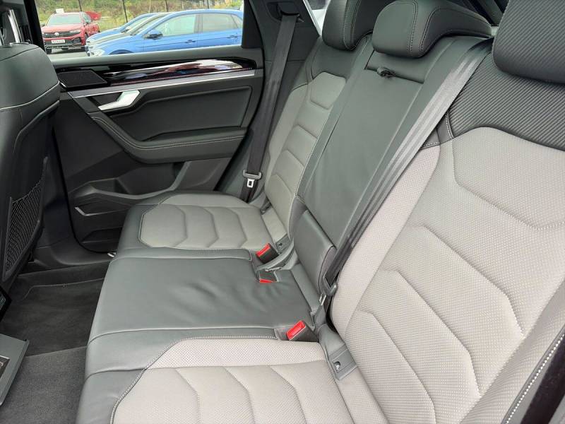 2026 Volkswagen Touareg