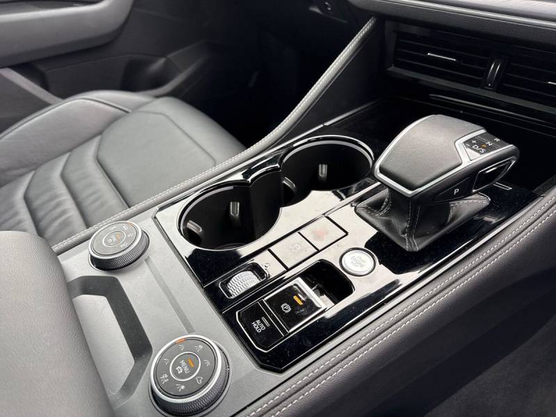 2025 Volkswagen Touareg